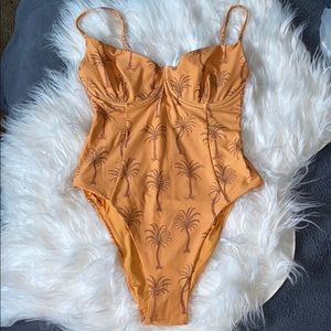Palm tree one piece